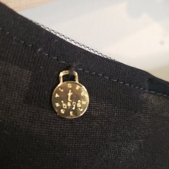 T-Bags Los Angeles Maxi Dress Black Long Sleeve Plunging Vneck Plus Size 1X - Picture 8 of 10